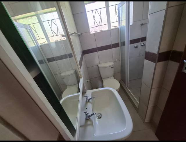 3 BEDROOM HOUSE FOR SALE IN QUEENSWOOD